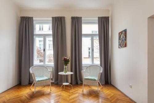 Welcoming Flat in Vinohrady by Prague Days - image 6