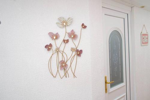 Large & Comfy House in Birmingham, 4 Bedroom,Secured Free parking ,Free wifi