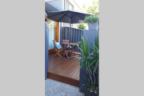 Woolloongabba, comfortable, modern, private studio