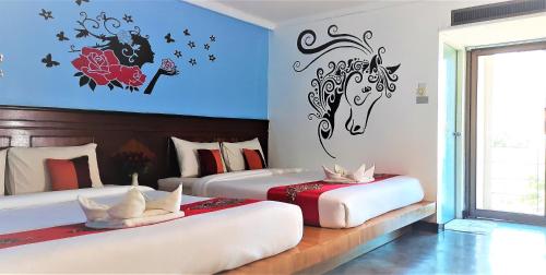 room detail thumbnail 0