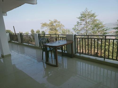 Janardan Studio Hotel Kausani