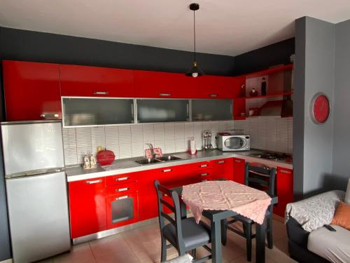One-Bedroom Apartment image 6