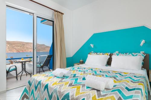 2 twin beds