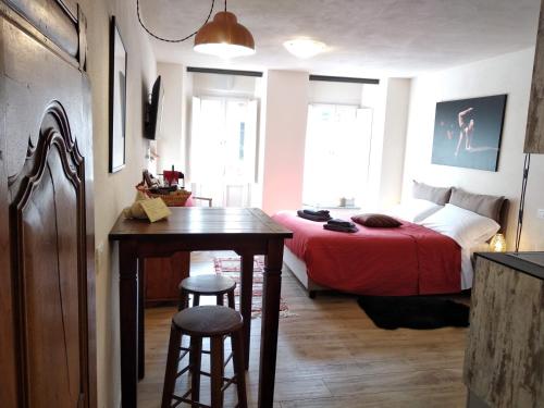Lola suite