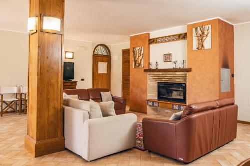 Cerqua Rosara Residence - Valtopina in Valtopina