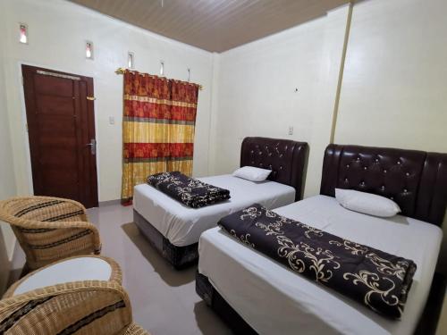 WELCOME TO WISMA SUNRISE GUEST HOUSE 10 minutes by walking to the big fruit market