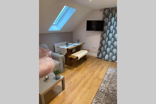 Prospect Perch - Studio Apartment, Wells