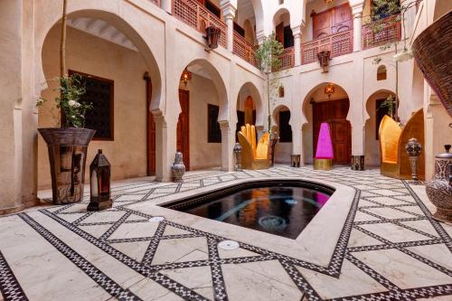 Riad Wow - image 2