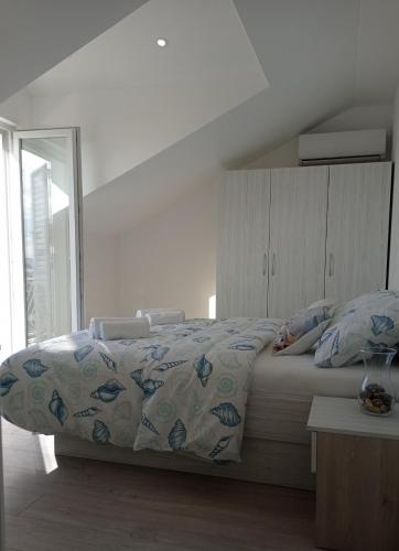 Apartment Lucija with sea view