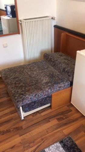 Pension fur Langzeitmiete Einzelzimmer Monatsmiete 450 EUR warm 91639 Wolframs-Eschenbach Vollmoblie