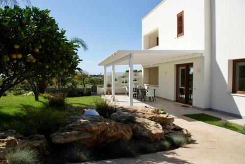 A szálláshely kívülről, Stella Fenicia near Vincenzo Florio repülőtér