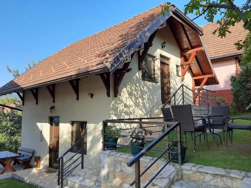 . Apartmani Ogi i Ana