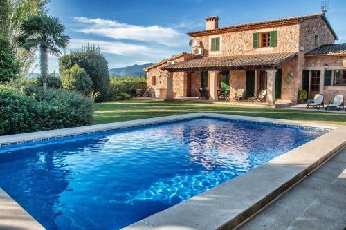 Son Montserrat Nou, Santa Mª del Camí, Special prices Hire Car for guests gîte à louer Marratxí