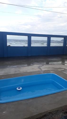 PÉ NA AREIA apartamento térreo