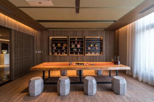 Bar, Evergreen Palace Hotel Chiayi in Puzi Stadt