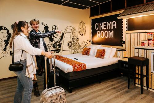 Amsterdam Teleport Hotel - Free Parking, Амстердам (фото 8)