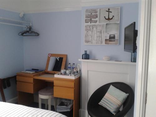 B&B Poole - South Rising Guest House - Bed and Breakfast Poole