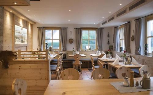 餐廳, Hotel-Gasthof zur Linde in 朗格瑙