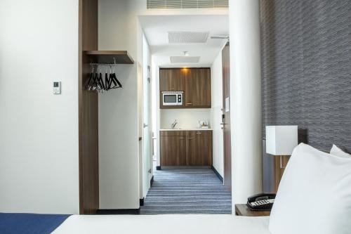 Holiday Inn Express Rotterdam - Central Station by IHG, Роттердам (фото 11)