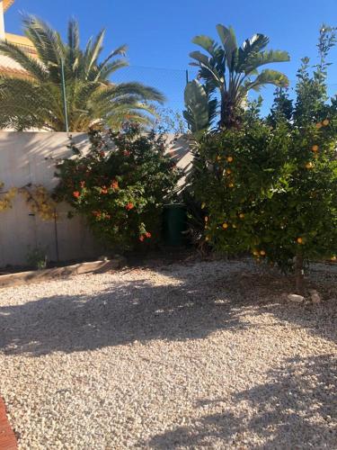 Villa en Mazarron muy cerca de la playa con piscina, 5 personas.