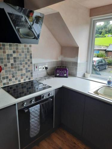 3 Bed Barn - Sleeps 6 - Parking - WIfi, Hawkshead (photo 9)