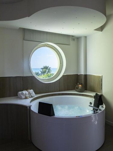 Smeraldo Suites & Spa - image 4