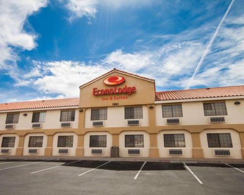 Econo Lodge Inn & Suites