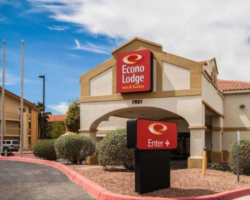 Econo Lodge Inn & Suites