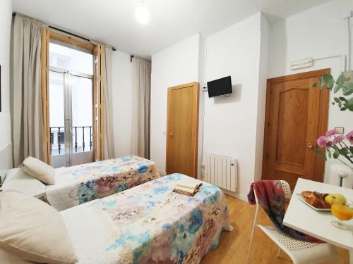 Hostal Alicante - image 2