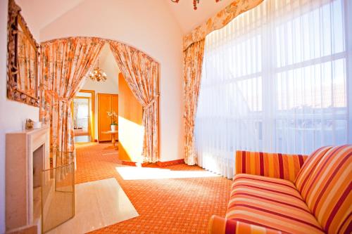 Hotel Krone OHG 3.0km von Ditzingen entfernt