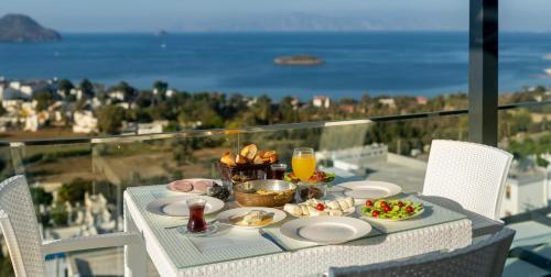 شرفة/ تراس, Bodrum Infinity Apartments in تورجوتريس