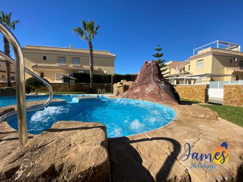 Brisa Golf III luxury townhouse with Comm Pool EB5