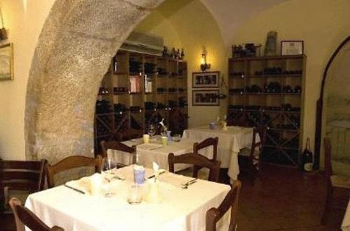Restaurant, Tavernola - Locanda Di Campagna in Battipaglia