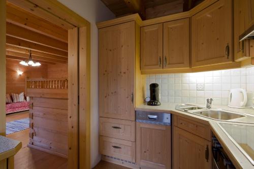 Konyha, Chaletwohnung Lederer in Ebbs