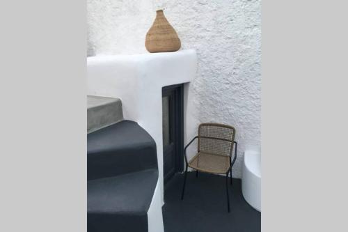 Santorini Folia Cave house with jacuzzi Santorini Folia Cave house with jacuzzi