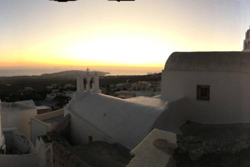 Santorini Folia Cave house with jacuzzi Santorini Folia Cave house with jacuzzi