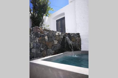 Santorini Folia Cave house with jacuzzi Santorini Folia Cave house with jacuzzi