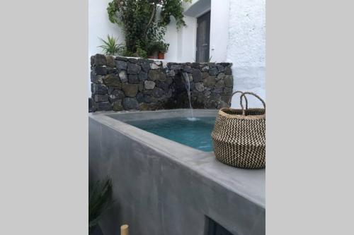 Santorini Folia Cave house with jacuzzi Santorini Folia Cave house with jacuzzi