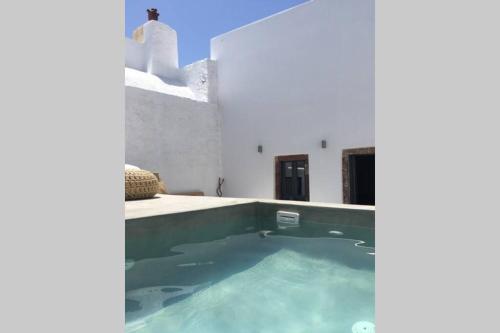 Santorini Folia Cave house with jacuzzi Santorini Folia Cave house with jacuzzi