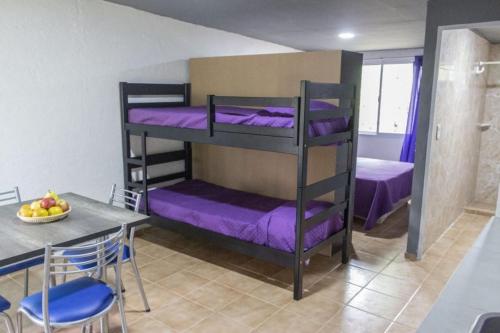 1 double bed, 2 twin beds