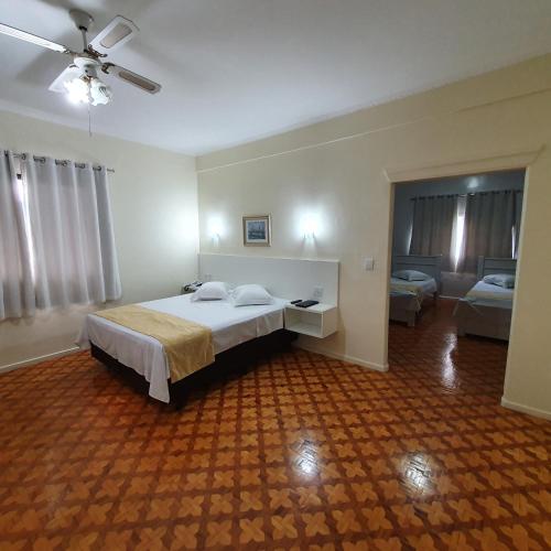 Grand Ville Hotel