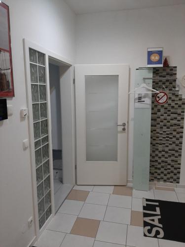 Facilities, Am Bahnhof in Werneuchen