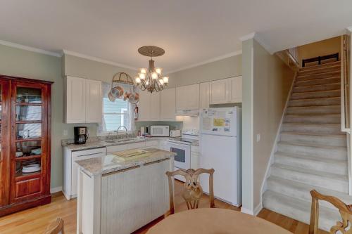 18 Pelican Bay - image 5