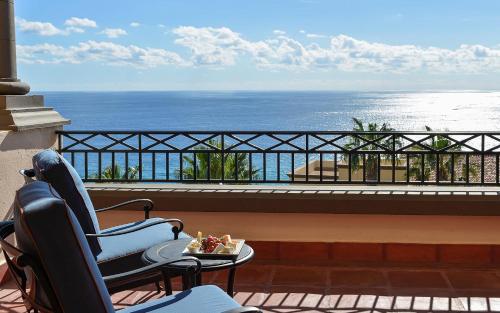 Pueblo Bonito Sunset Beach Golf & Spa Resort