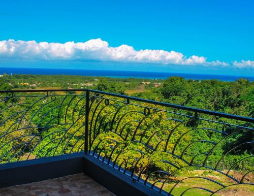 RunAway to Tranquility, overlooking the Bay