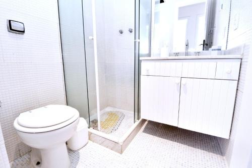 Three-Bedroom Apartment image 5