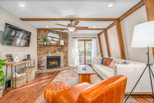 Halfback Mountain Retreat - main image