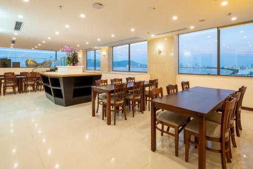 Restaurant, Avenis Hotel in Xuan Ha