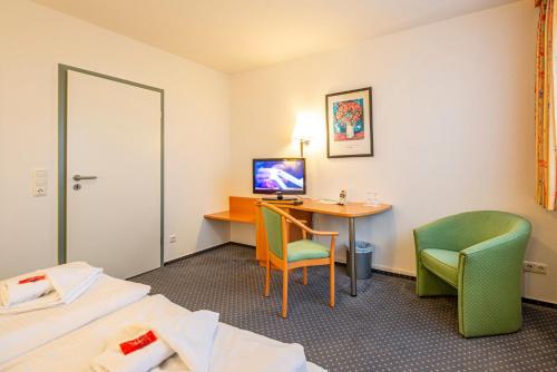Hotel Rostock West im Kritzmow Park 6.3km von Ziesendorf entfernt