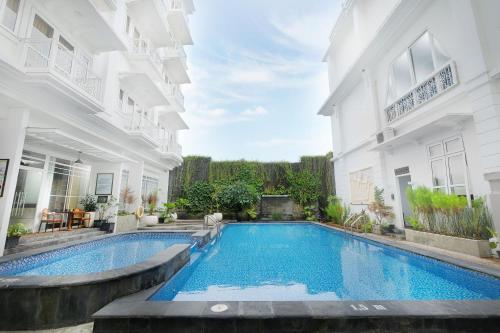 ロイヤル ダルモ マリオボロ